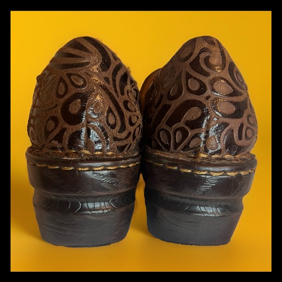 B.O.C. BORN Concept Women Brown Tooled Leather Comfort Nursing Clog...Sz 8.5 - Picture 10 of 14